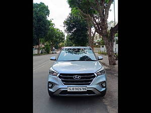 Second Hand Hyundai Creta SX 1.6 CRDi Dual Tone in Ahmedabad