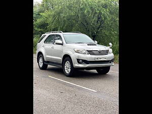 Second Hand Toyota Fortuner 3.0 4x2 AT in Chandigarh