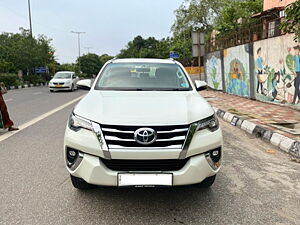 Second Hand Toyota Fortuner [2016-2021] 2.8 4x2 AT [2016-2020] in Ghaziabad