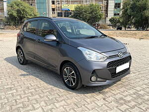 Second Hand Hyundai Grand i10 Sportz AT 1.2 Kappa VTVT in Delhi