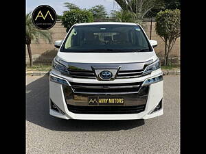 Second Hand Toyota Vellfire Hybrid in Delhi