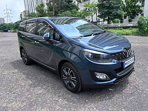 Second Hand Mahindra Marazzo M8 7 STR in Thane