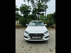 Second Hand Hyundai Verna SX Plus 1.6 CRDi AT in Pune