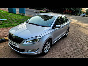 Second Hand Skoda Rapid 1.6 MPI Style Plus AT in Mumbai