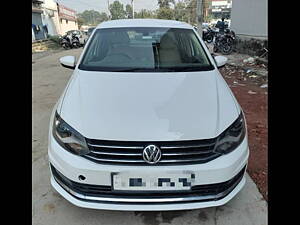 Second Hand Volkswagen Vento Highline Petrol in Dehradun