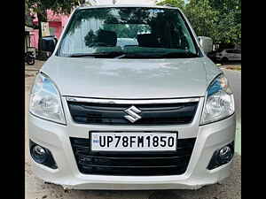 Second Hand मारुति सुज़ुकी वैगन आर vxi 1.0 एएमटी [2019-2019] in कानपुर