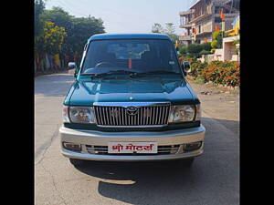 Second Hand Toyota Qualis RST in Indore