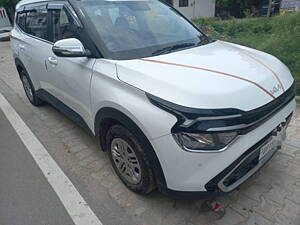 Second Hand Kia Carens Luxury Plus 1.4 Petrol 7 STR in Meerut
