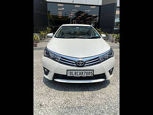 Second Hand Toyota Corolla Altis VL AT Petrol in Greater Noida