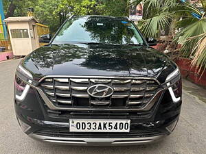 Second Hand Hyundai Alcazar Signature (O) 6 STR 1.5 Petrol DCT in Delhi