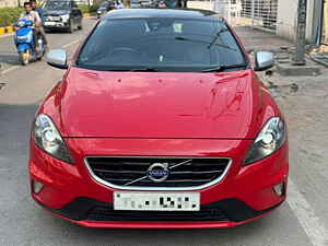 Second Hand वोल्वो v40 d3 r-डिज़ाइन in हैदराबाद