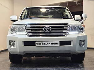 Second Hand Toyota Land Cruiser LC 200 VX in Pune