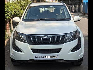 Second Hand Mahindra XUV500 W6 in Pune