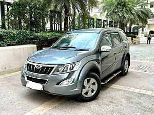 Second Hand మహీంద్రా xuv500	 w6 ఆటోమేటిక్ in ఢిల్లీ