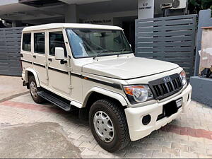 second hand bolero car showroom