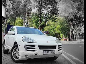 Second Hand Porsche Cayenne V6 Manual in Dehradun