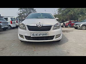 Second Hand Skoda Rapid Ambition 1.6 TDI CR MT Plus in Delhi