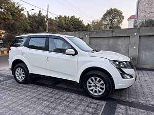 Second Hand महिंद्रा XUV500 w10 in जालंधर