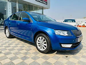 Second Hand Skoda Octavia Ambition 2.0 TDI in Ahmedabad