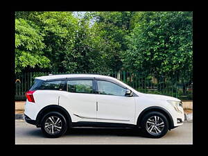 Second Hand Mahindra XUV700 AX 3 Petrol AT 5 STR [2021] in Delhi