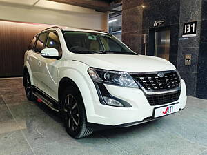 Second Hand Mahindra XUV500 W11 AT in Ahmedabad