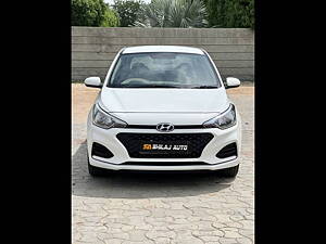 Second Hand Hyundai Elite i20 Magna Executive 1.2 AT in Ahmedabad