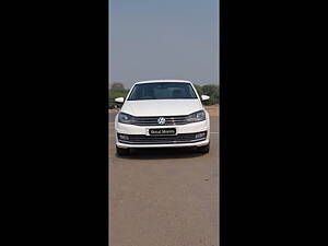 Second Hand Volkswagen Vento Highline Plus 1.2 (P) AT 16 Alloy in Vadodara