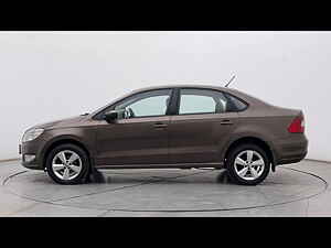 Second Hand स्कोडा रैपिड 1.5 tdi cr स्टाइल प्लस ऑटोमैटिक in चेन्नई