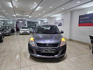 Second Hand Maruti Suzuki Swift LXi in Delhi