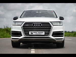 Second Hand ఆడి q7 45 tdi ప్రీమియం ప్లస్ in కొచ్చి