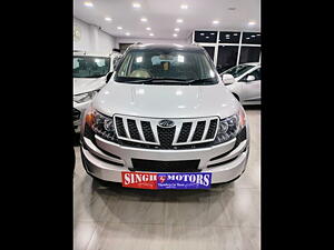 Second Hand Mahindra XUV500 [2015-2018] W4 in Kanpur