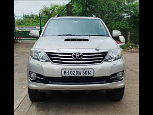 Second Hand Toyota Fortuner 3.0 4x2 AT in Mumbai