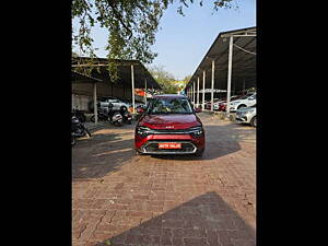 Second Hand Kia Carens Luxury Plus 1.5 Diesel AT 6 STR in Lucknow