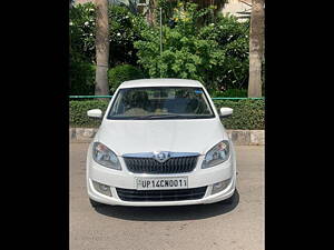 Second Hand Skoda Rapid 1.6 MPI Elegance Plus in Delhi