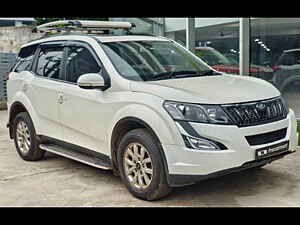 Second Hand महिंद्रा XUV500 w10 ऑटोमैटिक in बैंगलोर