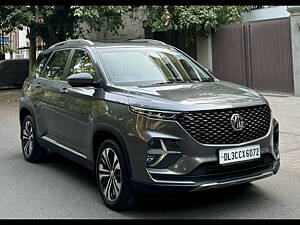 Second Hand MG Hector Plus Sharp 1.5 Petrol Turbo CVT 6-STR in Delhi