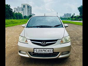 Second Hand Honda City 1.5 V MT Exclusive in Vadodara