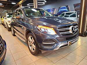 Second Hand मर्सिडीज़ बेंज़ GLE 350 डी in नवी मुंबई