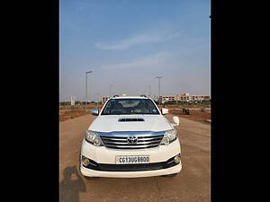 Second Hand Toyota Fortuner 3.0 4x4 AT in Raipur