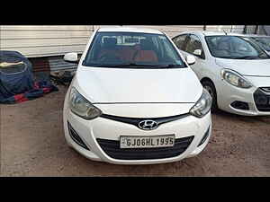 Second Hand हुंडई i20 मैग्ना 1.4 crdi in वडोदरा