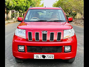 Second Hand Mahindra TUV300 T6 in Delhi