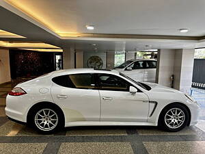 Second Hand Porsche Panamera 3.0 Diesel in Delhi