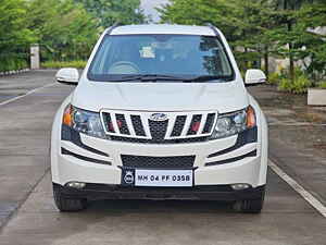 Second Hand महिंद्रा XUV500 w8 in नाशिक