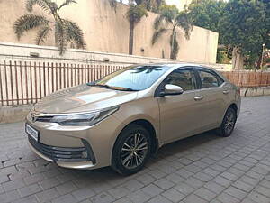 Second Hand Toyota Corolla Altis VL AT Petrol in Mumbai