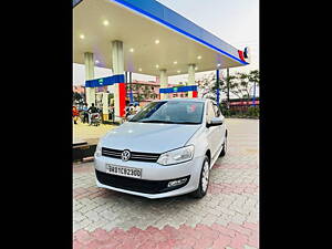 Second Hand Volkswagen Polo Comfortline 1.2L (P) in Patna