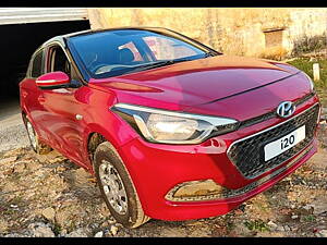 Second Hand Hyundai Elite i20 Magna 1.4 CRDI in Satna