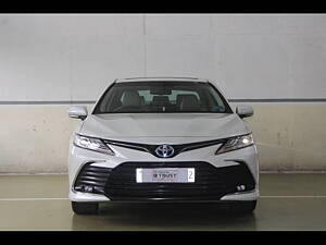 Second Hand Toyota Camry Hybrid in Bangalore