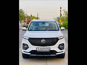 Second Hand MG Hector Plus Select 2.0 Diesel Turbo MT 7-STR in Surat