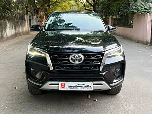 Second Hand Toyota Fortuner 4X2 AT 2.7 Petrol in Delhi