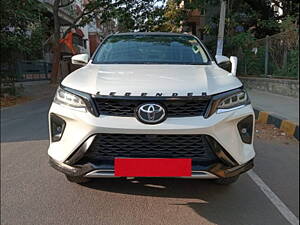 Second Hand Toyota Fortuner 2.8 4x4 AT in Bangalore